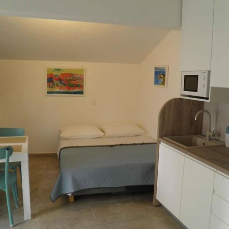 Apartments Marcic Bol Exterior foto