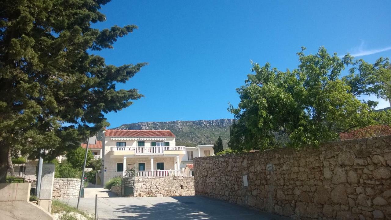 Apartments Marcic Bol Exterior foto