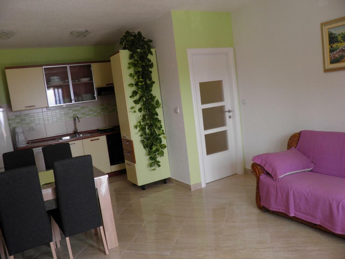 Apartments Marcic Bol Exterior foto