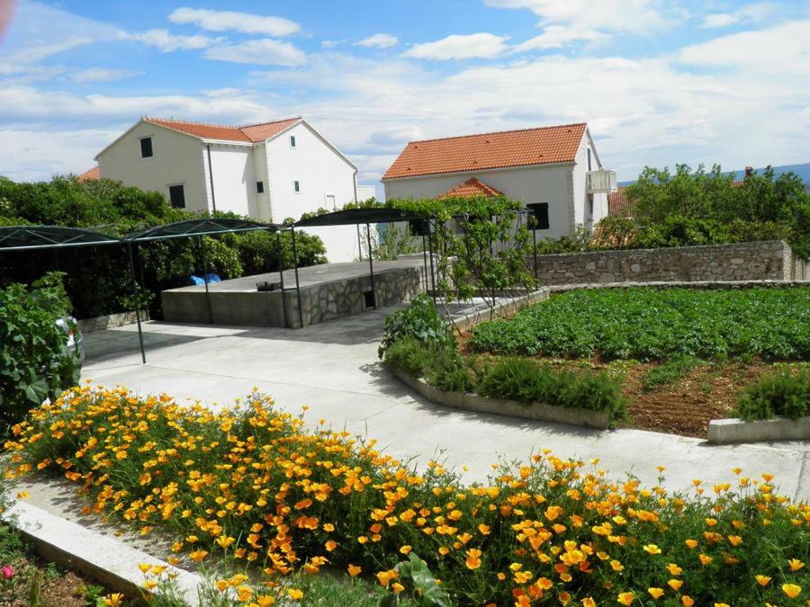 Apartments Marcic Bol Exterior foto